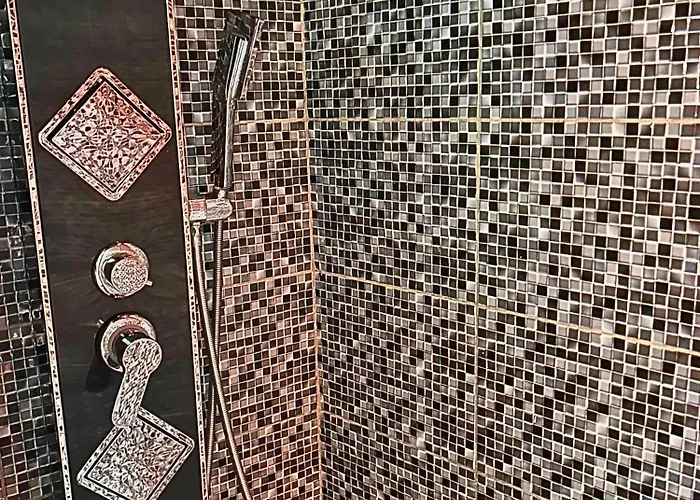 Apartment Le Topaze - & Jacuzzi